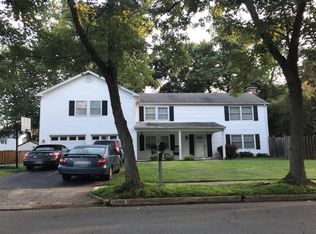 4348 Majestic Ln, Fairfax, VA 22033