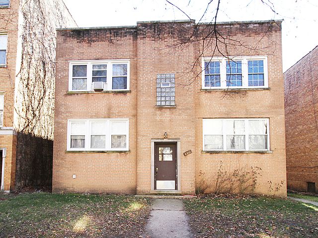 1st image of 2311 W Farwell Ave APT 1W