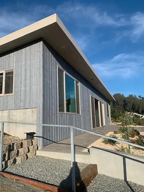 939 Alta Vista Dr — Photo 2