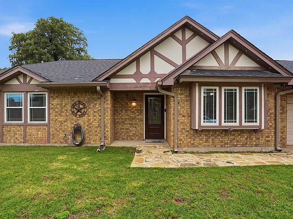 3rd image of 5909 Mission Ridge Dr