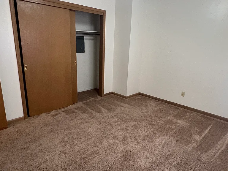 Oakcrest Street Apartments — Photo 20