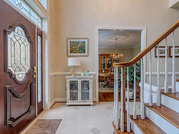 3rd image of 1000 Mountainview Dr