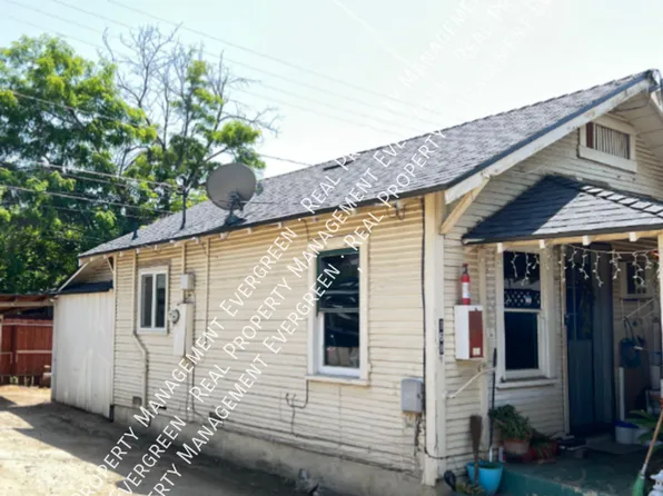 168 N F St, Porterville, CA 93257