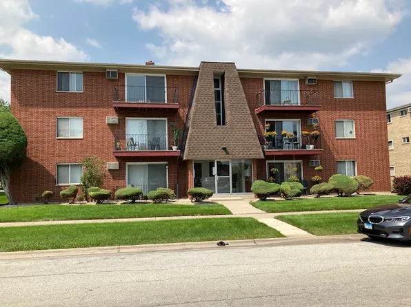 17630 Rosewood Dr APT 1D, Lansing, IL 60438