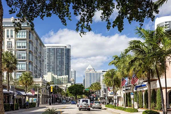 Camden Las Olas — Photo 56