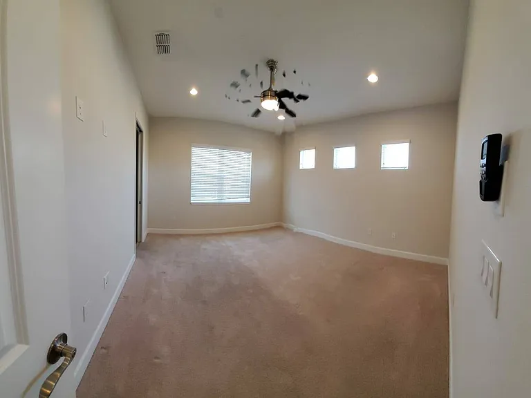 9025 Laureate Blvd — Photo 14