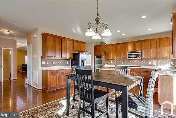 108 Carriage Hill Dr — Photo 9