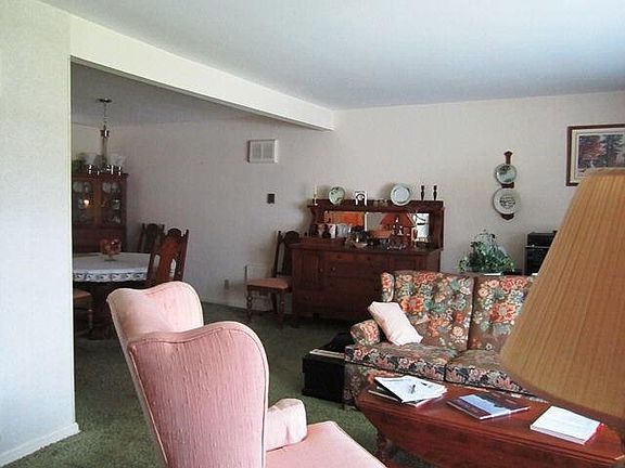 3rd image of 246 N Lakeshore Dr