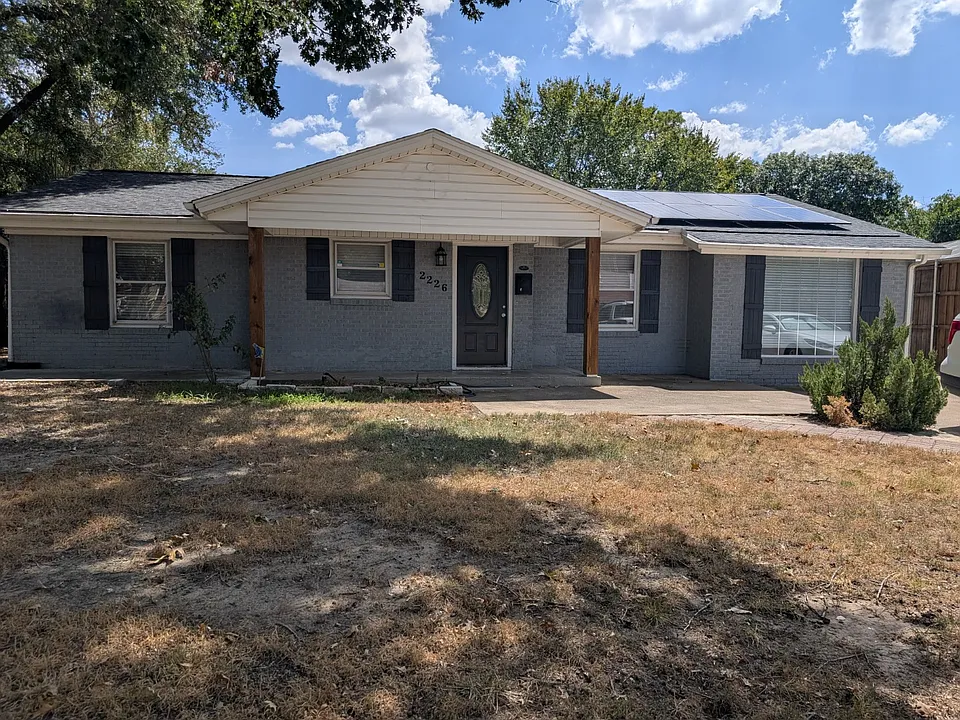 2226 Concord Dr