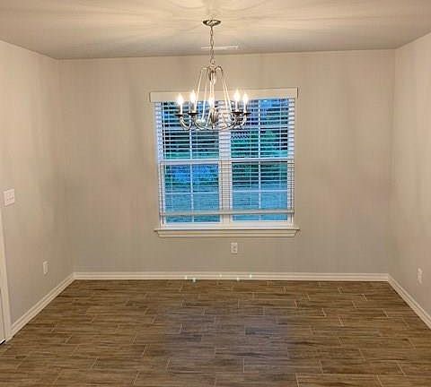 5th image of 2748 S Olive Ct
