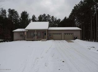 3909 W River Rd, Muskegon, MI 49445
