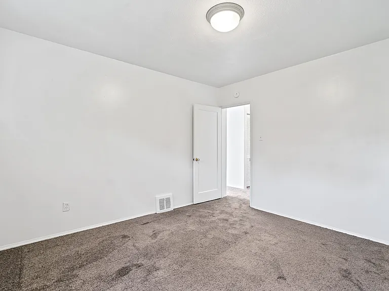 801 Jefferson Rd — Photo 15