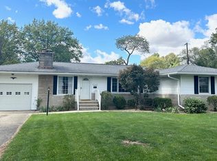 1 Jo Ellen Pl, Jacksonville, IL 62650