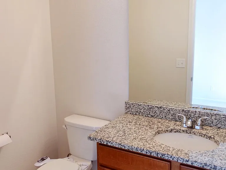 1073 White Leaf Cir — Photo 31