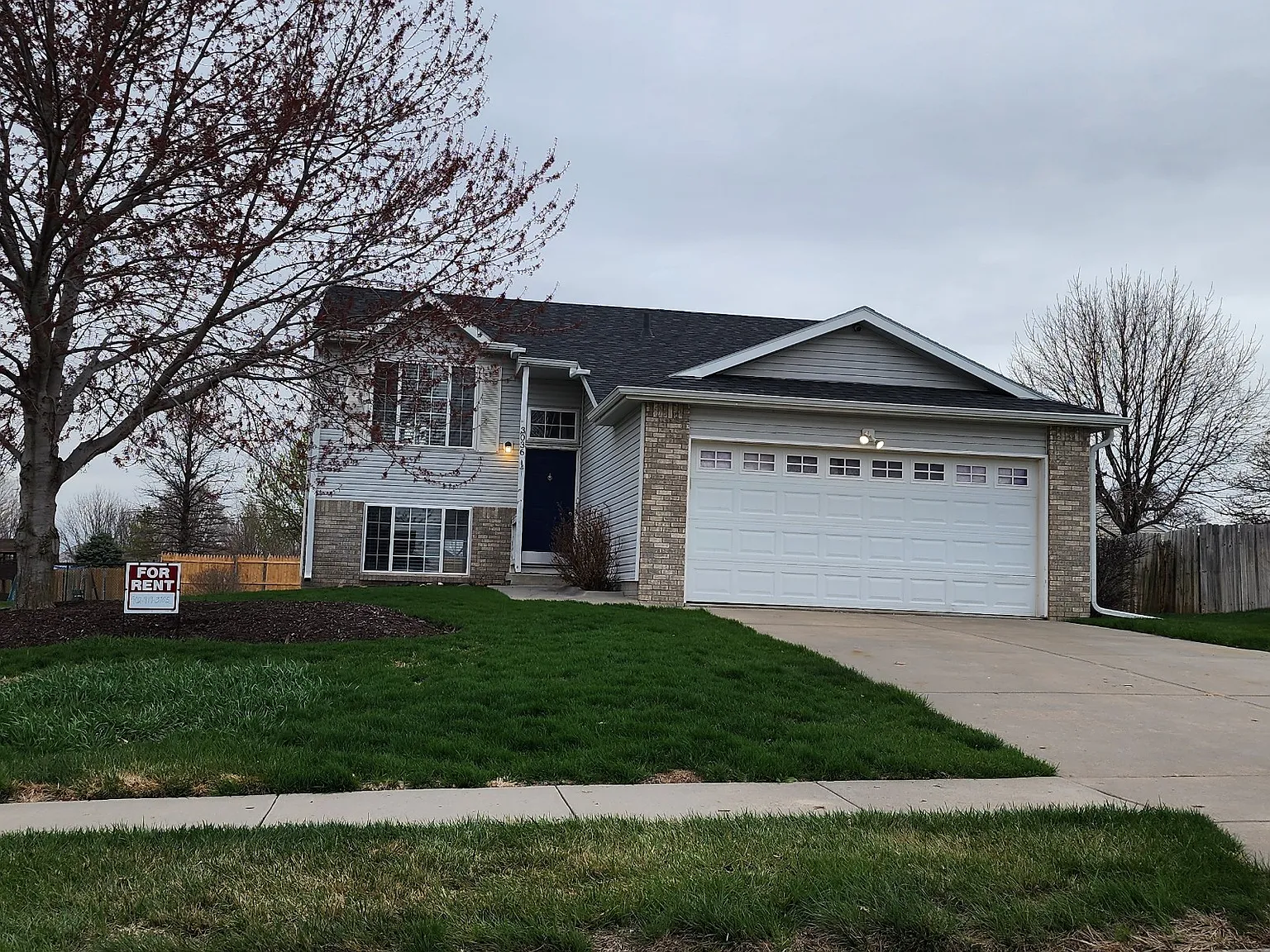 3 bed, 1600 sqft, $2,200 — Photo 1