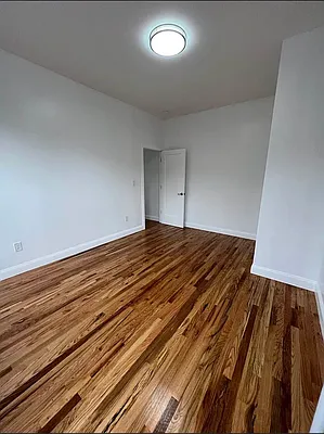 Rented by Standard Living Realty Inc | media 2