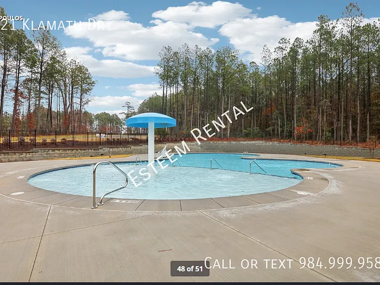 121 Klamath Dr — Photo 44