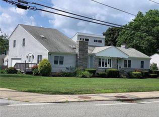 226 Ives Rd, Warwick, RI 02818