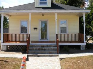 3 Pine Grove St, Pawtucket, RI 02861