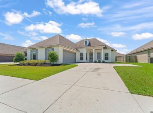 837 Lakehaven Dr, Gonzales, LA 70737