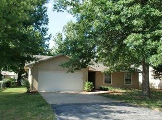 3361 W Seminole St, Springfield, MO 65807