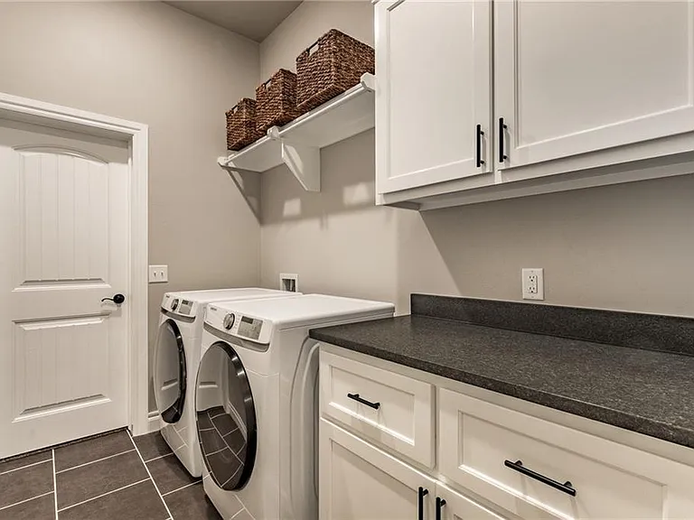 2816 Oak Hill Ave — Photo 16