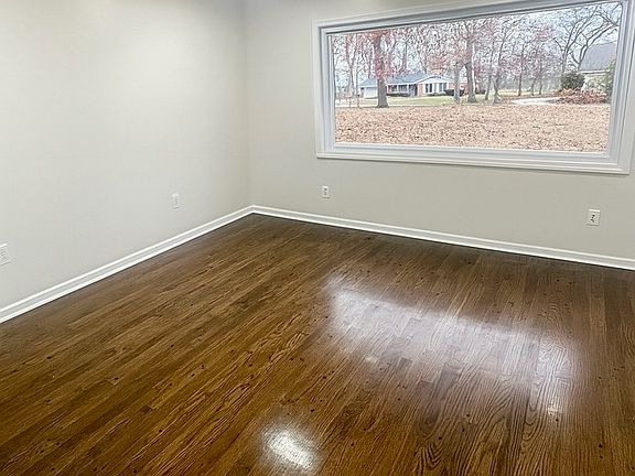 3rd image of 6012 Muriel Ln