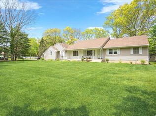 5 Lincoln Rd, Medford, NY 11763