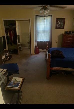 3rd image of 203 S Wrens Circle