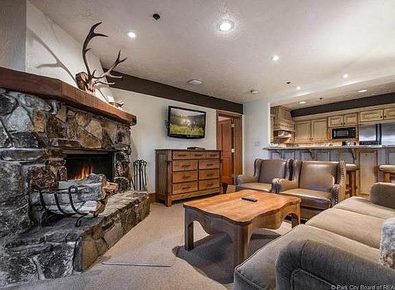 4th image of 7700 Stein Way #137