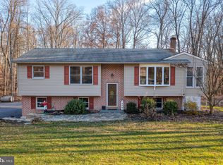 845 Forest Rd, Denver, PA 17517