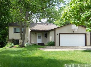 495 Farrell St N, Maplewood, MN 55119