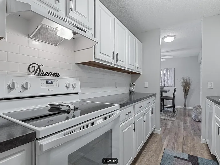 175 County Road B2 E #308 — Photo 12