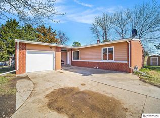 4220 NW 54th St, Lincoln, NE 68524