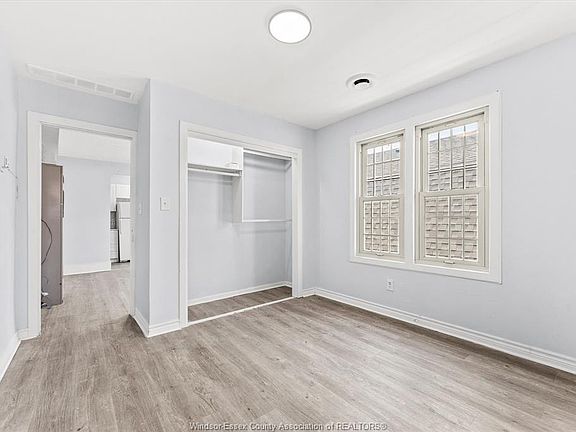 5th image of 1107 Pierre Ave