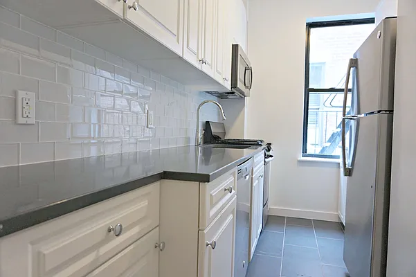 Rented by Metropolitan Equities | media 10