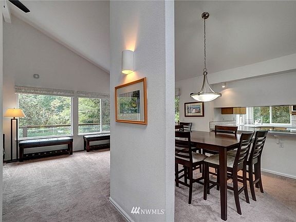 5th image of 10427 Narrows Dr