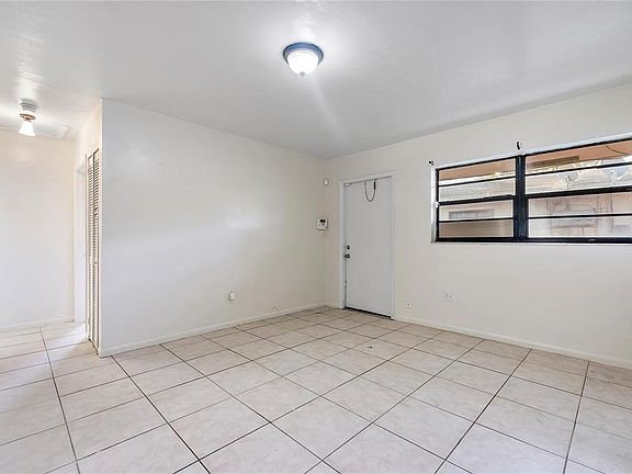 5th image of 747 NW 14th Way #A