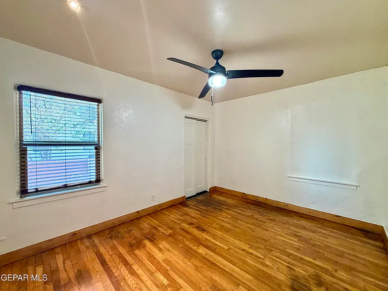 7404 Franklin Dr #B — Photo 9
