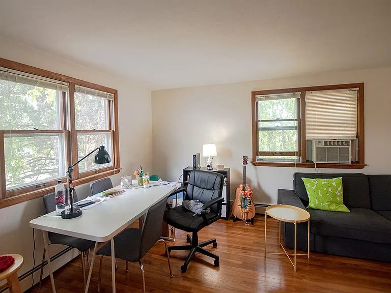 State Street Apartments — Photo 16