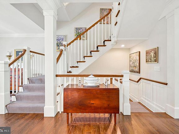 5th image of 11 Overlea Way