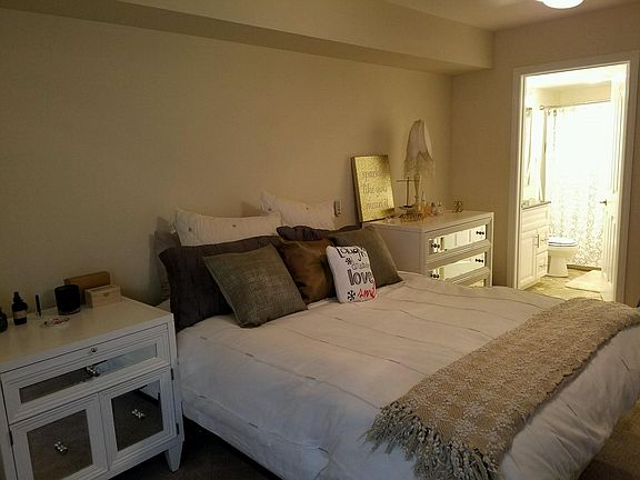 3rd image of 4760 Templeton St APT 3117