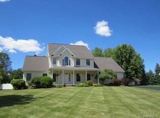 16 Wilson St, Le Roy, NY