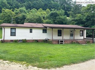 294 Al Blevins Rd, Lansing, NC 28643