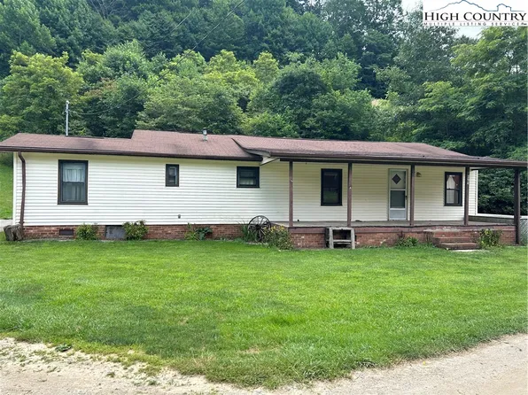 294 A L Blevins Road, Lansing, NC 28643