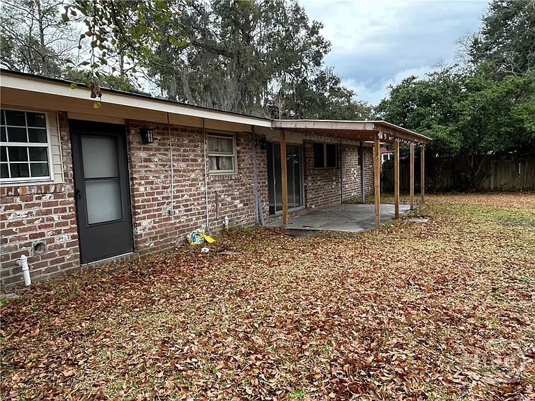 321 Sharondale Rd — Photo 26