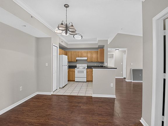 4th image of 15125 Michelangelo Boulevard #202