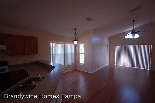 3rd image of 7602 Clovelly Park Pl