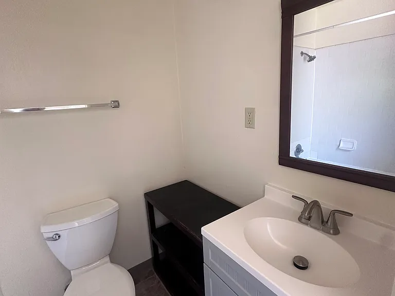 110 Russell Blvd #4 — Photo 7