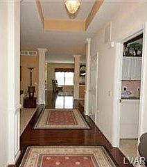 3rd image of 126 Glenmoor Cir